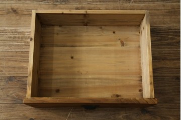 中古　美品　CRASH GATE(クラッシュゲート)取り扱い　Knot antiques(ノットアンティークス)　古材の素材感がおしゃれなガラス扉のサイドボード　(R-085770)