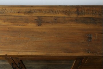 中古　美品　CRASH GATE(クラッシュゲート)取り扱い　Knot antiques(ノットアンティークス)　スギ材　古材の素材感がおしゃれなガラス扉のサイドボード　(R-085770)