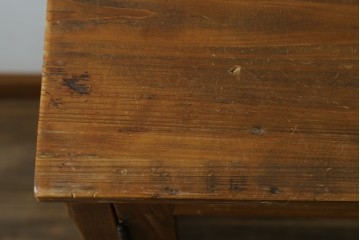 中古　美品　CRASH GATE(クラッシュゲート)取り扱い　Knot antiques(ノットアンティークス)　スギ材　古材の素材感がおしゃれなガラス扉のサイドボード　(R-085770)