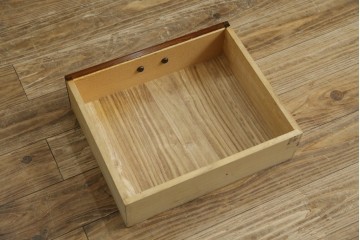 中古　美品　希少な廃番品!　駿河民芸　造りの良さが光る格子扉と重厚な金具の和風キャビネット　(R-085771)