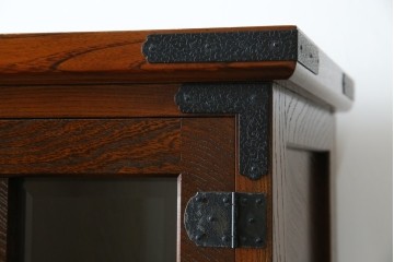 中古　美品　希少な廃番品!　駿河民芸　造りの良さが光る格子扉の和風キャビネット　(R-085772)