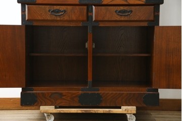 中古　美品　希少な廃番品!　駿河民芸　美しい木目と重厚な金具が際立つ上質な引き出し付き和風キャビネット　(R-085773)