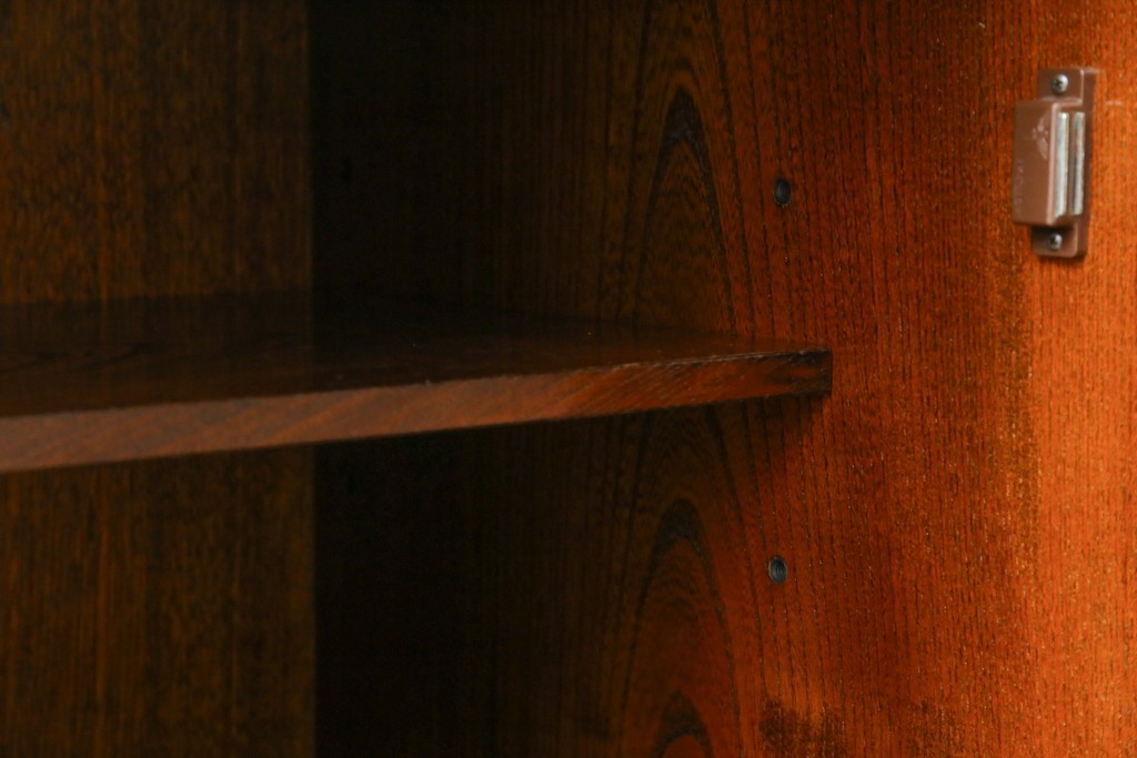 中古　美品　希少な廃番品!　駿河民芸　美しい木目と重厚な金具が際立つ上質な引き出し付き和風キャビネット　(R-085773)