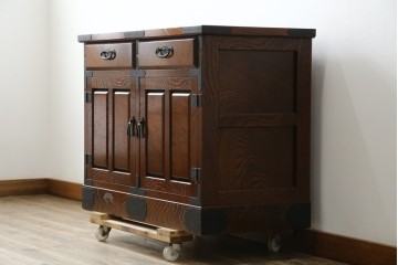 中古　美品　希少な廃番品!　駿河民芸　美しい木目と重厚な金具が際立つ上質な引き出し付き和風キャビネット　(R-085773)