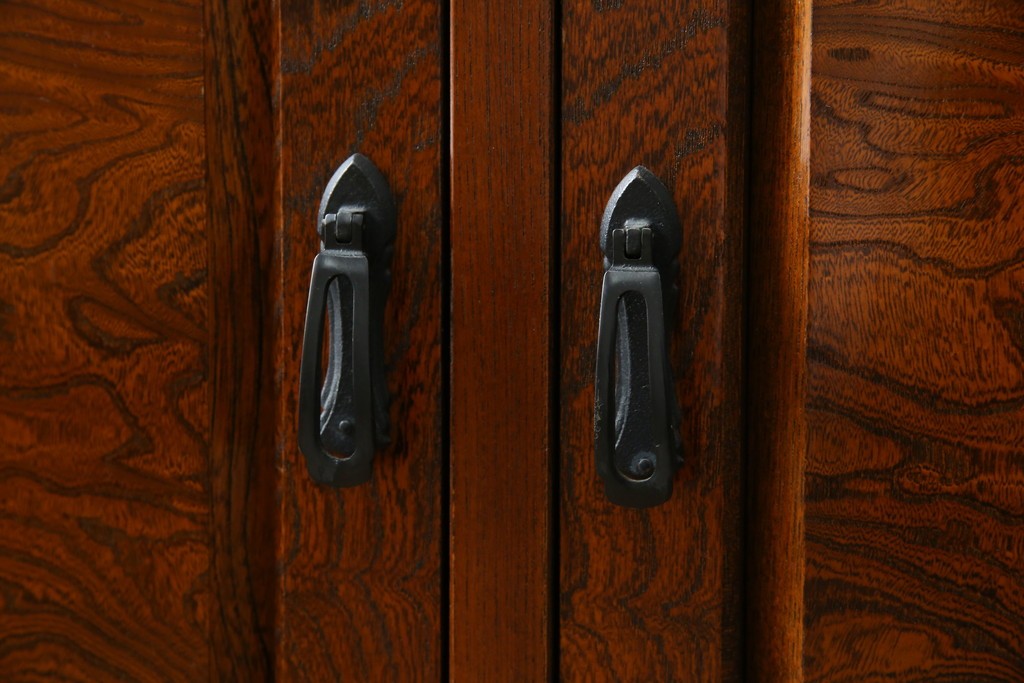 中古　美品　希少な廃番品!　駿河民芸　美しい木目と重厚な金具が際立つ上質な引き出し付き和風キャビネット　(R-085773)