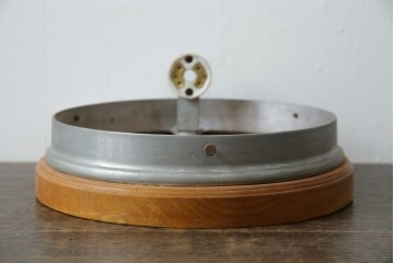 和製アンティーク　木製台座が温かみを添えるレトロなシーリングライト　(R-085774)