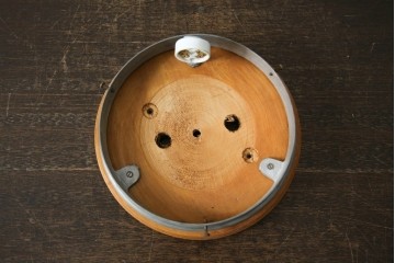 和製アンティーク　木製台座が温かみを添えるレトロなシーリングライト　(R-085774)