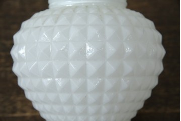 和製アンティーク　大正期　ダイヤモンドポイントが印象的なプレスガラスのウォールライト　(R-085776)