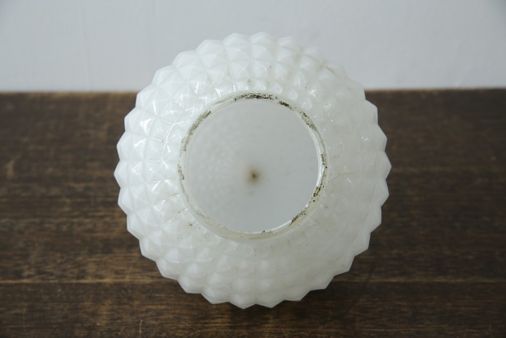 和製アンティーク　大正期　ダイヤモンドポイントが印象的なプレスガラスのウォールライト　(R-085776)