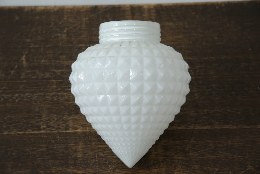 和製アンティーク　大正期　ダイヤモンドポイントが印象的なプレスガラスのウォールライト　(R-085776)