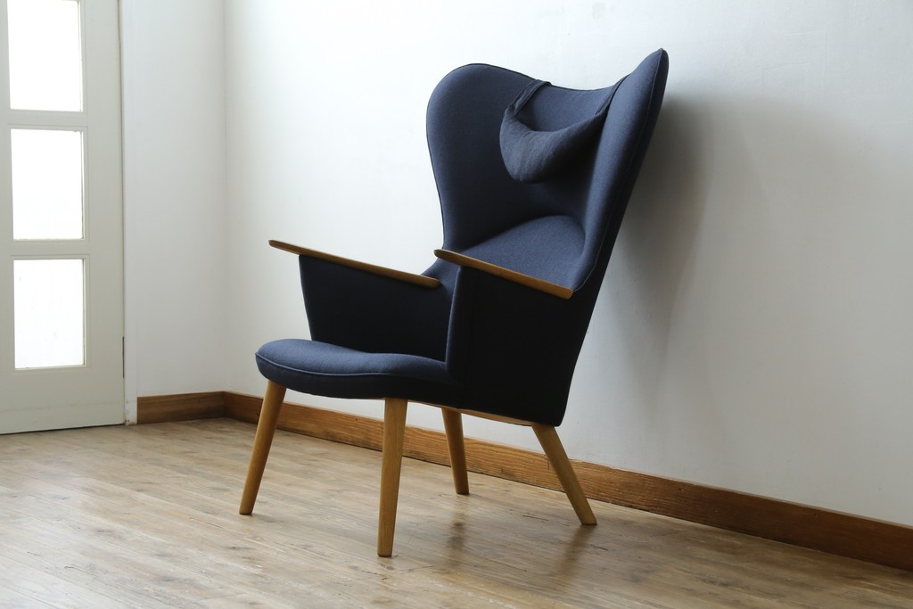 中古　CARL HANSEN & SON(カール・ハンセン&サン)　Hans J. Wegner(ハンス・J・ウェグナー)デザイン CH78　ネックピロー付きママベアチェア(MAMA BEAR CHAIR)　定価約70万円　(R-085777)