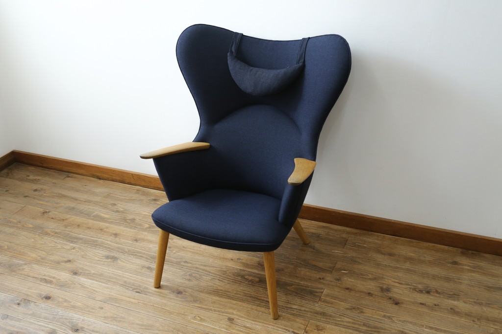 中古　CARL HANSEN & SON(カール・ハンセン&サン)　Hans J. Wegner(ハンス・J・ウェグナー)デザイン CH78　ネックピロー付きママベアチェア(MAMA BEAR CHAIR)　定価約70万円　(R-085777)