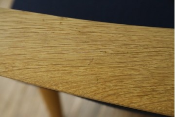 中古　CARL HANSEN & SON(カール・ハンセン&サン)　Hans J. Wegner(ハンス・J・ウェグナー)デザイン CH78　ネックピロー付きママベアチェア(MAMA BEAR CHAIR)　定価約70万円　(R-085777)