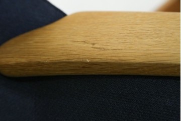 中古　CARL HANSEN & SON(カール・ハンセン&サン)　Hans J. Wegner(ハンス・J・ウェグナー)デザイン CH78　ネックピロー付きママベアチェア(MAMA BEAR CHAIR)　定価約70万円　(R-085777)