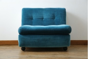 中古　B&B イタリア(Italia)　Mario Bellini(マリオ・ベリーニ)デザイン　Amanta(アマンタ)　ターコイズブルーが美しいモジュラーソファ　(R-085778)