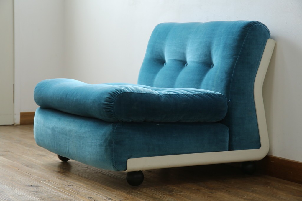 中古　B&B イタリア(Italia)　Mario Bellini(マリオ・ベリーニ)デザイン　Amanta(アマンタ)　ターコイズブルーが美しいモジュラーソファ　(R-085778)