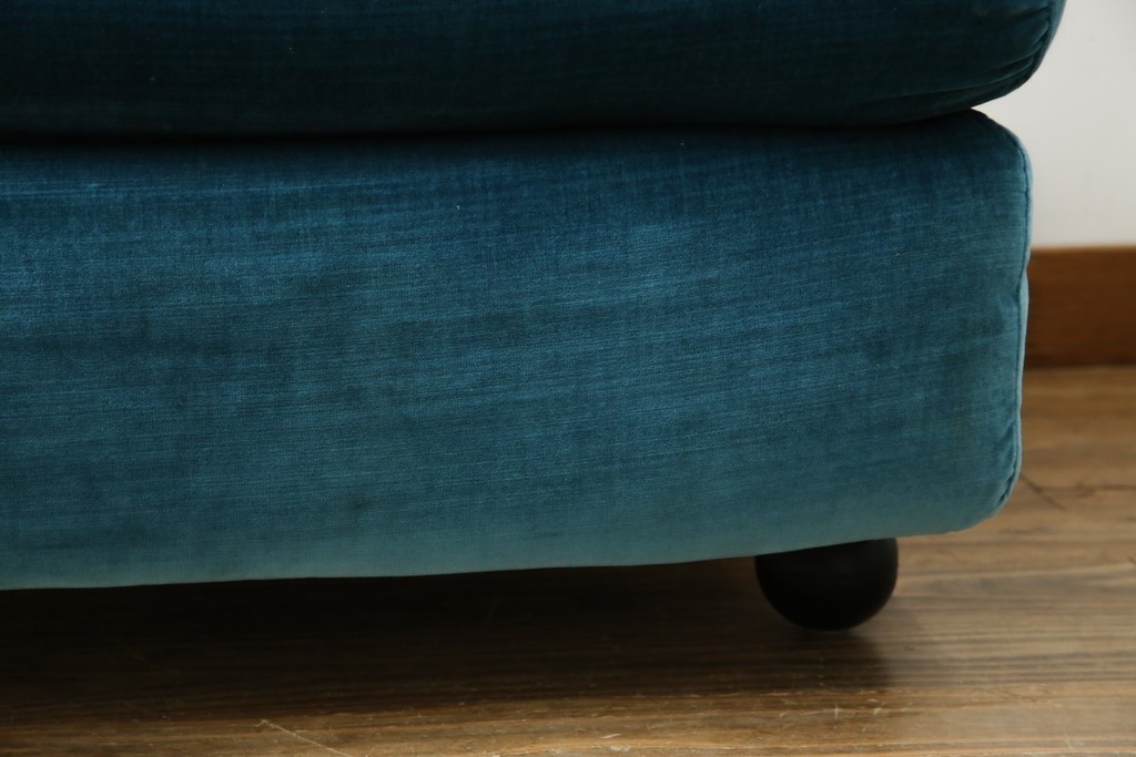 中古　B&B イタリア(Italia)　Mario Bellini(マリオ・ベリーニ)デザイン　Amanta(アマンタ)　ターコイズブルーが美しいモジュラーソファ　(R-085778)