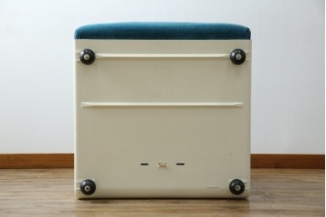 中古　B&B イタリア(Italia)　Mario Bellini(マリオ・ベリーニ)デザイン　Amanta(アマンタ)　ターコイズブルーが美しいモジュラーソファ　(R-085778)