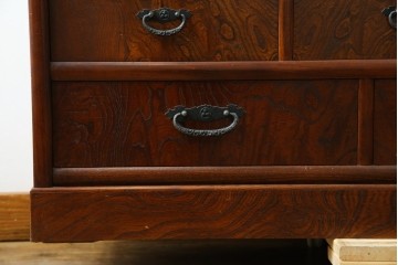 中古　美品　希少デザイン　駿河民芸　富士・松・帆船の彫刻入り障子戸の茶箪笥　(R-085779)