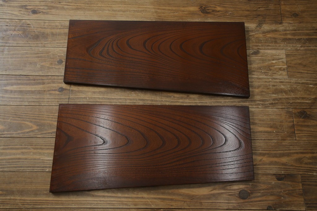 中古　美品　希少デザイン　駿河民芸　富士・松・帆船の彫刻入り障子戸の茶箪笥　(R-085779)