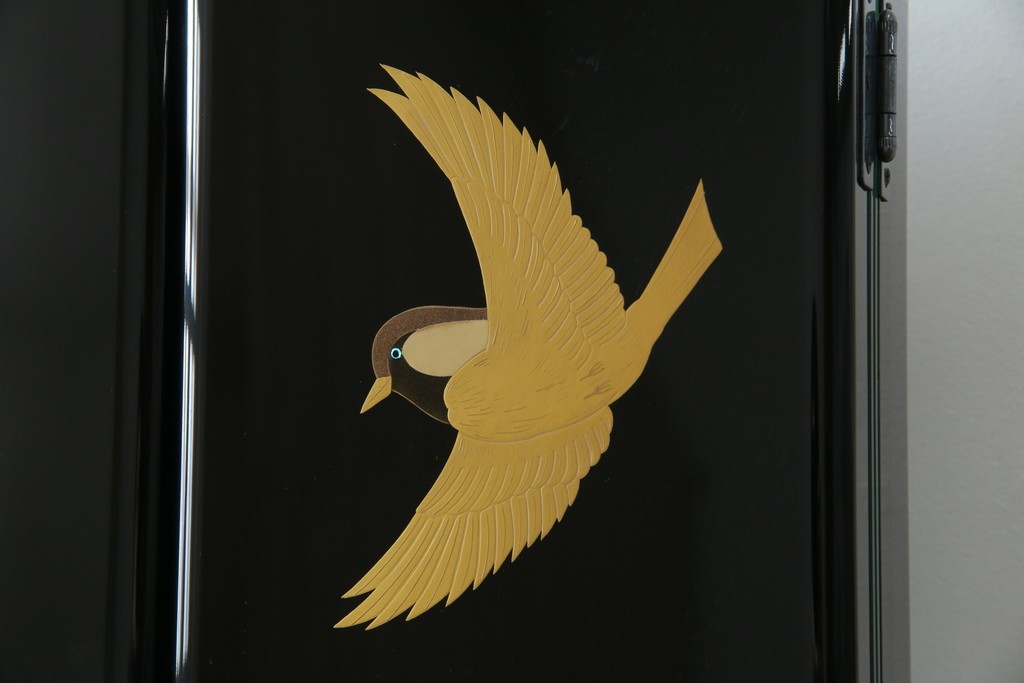 中古　美品　輪島塗り　花に雀の図が描かれた三面鏡台とスツールのセット　定価約180万円　(R-085780)