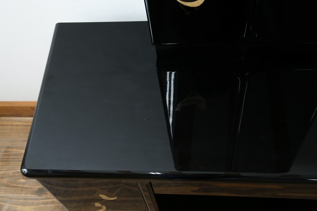 中古　美品　輪島塗り　花に雀の図が描かれた三面鏡台とスツールのセット　定価約180万円　(R-085780)