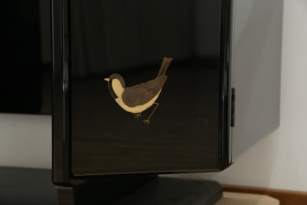 中古　美品　輪島塗り　花に雀の図が描かれた三面鏡台とスツールのセット　定価約180万円　(R-085780)