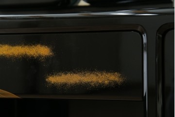 中古　美品　輪島塗り　花に雀の図が描かれた三面鏡台とスツールのセット　定価約180万円　(R-085780)