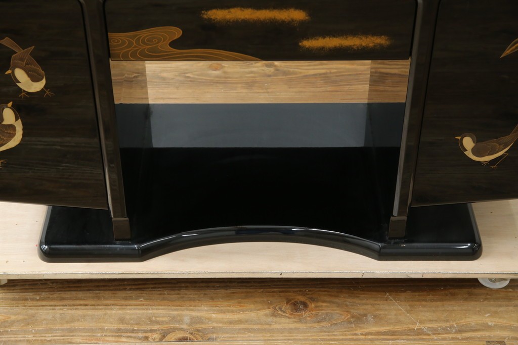 中古　美品　輪島塗り　花に雀の図が描かれた三面鏡台とスツールのセット　定価約180万円　(R-085780)