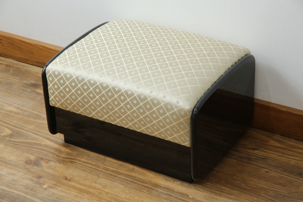 中古　美品　輪島塗り　花に雀の図が描かれた三面鏡台とスツールのセット　定価約180万円　(R-085780)