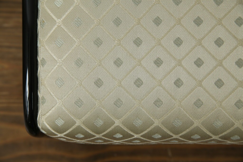 中古　美品　輪島塗り　花に雀の図が描かれた三面鏡台とスツールのセット　定価約180万円　(R-085780)