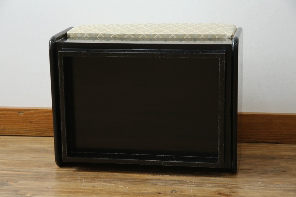 中古　美品　輪島塗り　花に雀の図が描かれた三面鏡台とスツールのセット　定価約180万円　(R-085780)