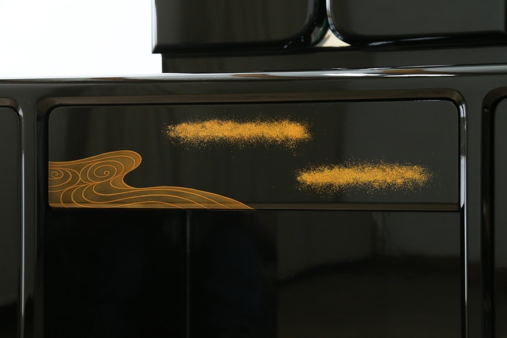 中古　美品　輪島塗り　花に雀の図が描かれた三面鏡台とスツールのセット　定価約180万円　(R-085780)