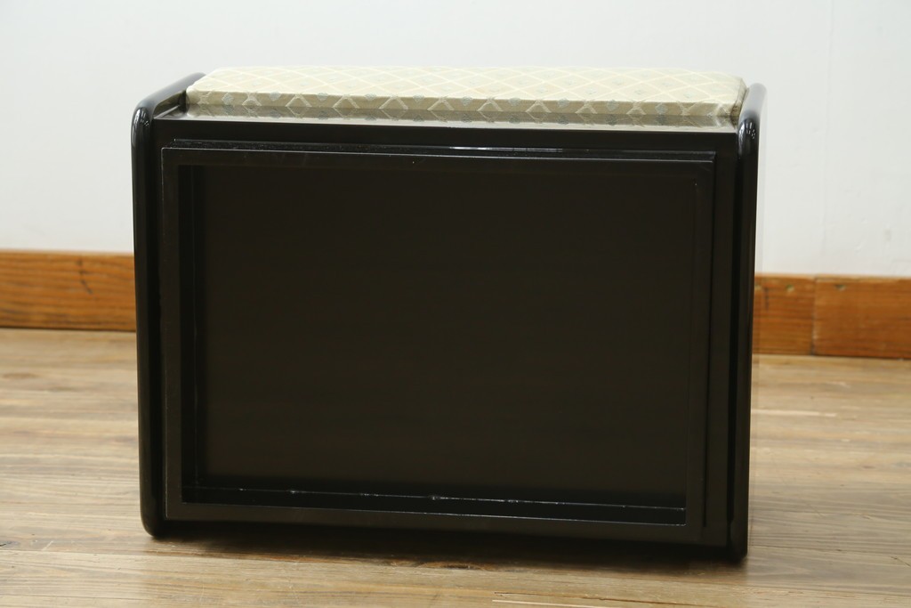 中古　美品　輪島塗り　花に雀の図が描かれた三面鏡台とスツールのセット　定価約180万円　(R-085780)