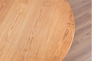 和製ヴィンテージ　良品!!　国産職人手作り品　タモ無垢材　柔らかな曲線脚の大振りなラウンドテーブル　(R-085781)