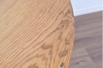 和製ヴィンテージ　良品!!　国産職人手作り品　タモ無垢材　柔らかな曲線脚の大振りなラウンドテーブル　(R-085781)