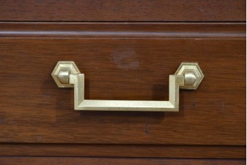 中古　美品　希少な廃番品　maruni(マルニ木工)　地中海ロイヤルシリーズ(ROYAL)　ゴールドの取手と面取り加工が上品なサイドボード　定価30万円相当　(R-085782)