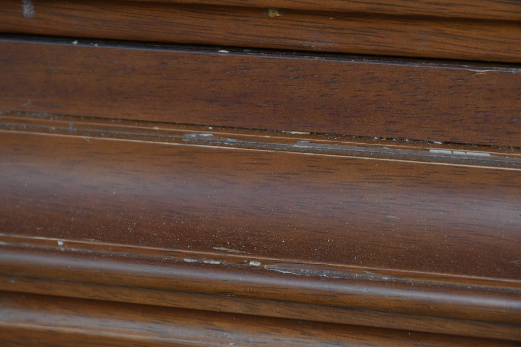 中古　美品　希少な廃番品　maruni(マルニ木工)　地中海ロイヤルシリーズ(ROYAL)　ゴールドの取手と面取り加工が上品なサイドボード　定価30万円相当　(R-085782)