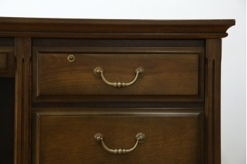 中古　職人手作り　高級品　府中家具　重厚な意匠のプレジデントデスク　定価推定約40万円　(R-085784)