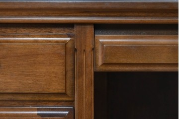 中古　職人手作り　高級品　府中家具　重厚な意匠のプレジデントデスク　定価推定約40万円　(R-085784)