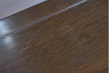 中古　職人手作り　高級品　府中家具　重厚な意匠のプレジデントデスク　定価推定約40万円　(R-085784)