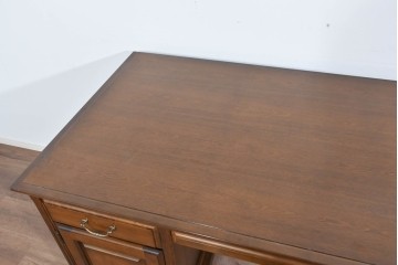 中古　職人手作り　高級品　府中家具　重厚な意匠のプレジデントデスク　定価推定約40万円　(R-085784)