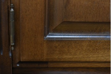 中古　職人手作り　高級品　府中家具　重厚な意匠のプレジデントデスク　定価推定約40万円　(R-085784)