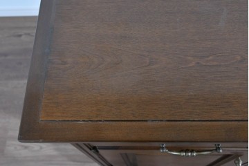 中古　職人手作り　高級品　府中家具　重厚な意匠のプレジデントデスク　定価推定約40万円　(R-085784)