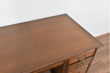 中古　職人手作り　高級品　府中家具　重厚な意匠のプレジデントデスク　定価推定約40万円　(R-085784)