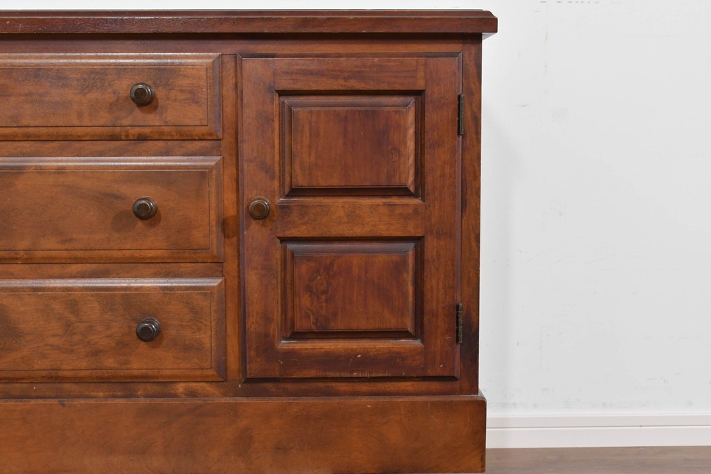 中古　九州民芸家具　温かな木味が暮らしに寄り添う味わい深いチェスト(ドレッシングチェスト)　(R-085785)