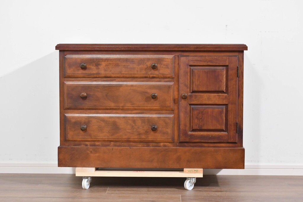 中古　九州民芸家具　温かな木味が暮らしに寄り添う味わい深いチェスト(ドレッシングチェスト)　(R-085785)