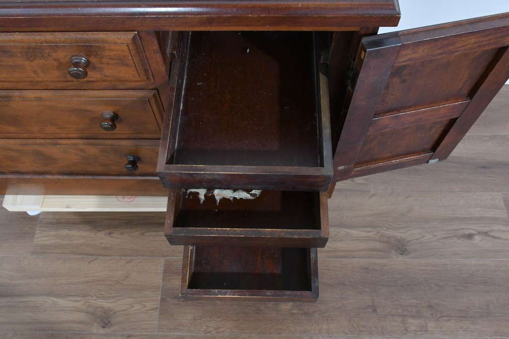 中古　九州民芸家具　温かな木味が暮らしに寄り添う味わい深いチェスト(ドレッシングチェスト)　(R-085785)