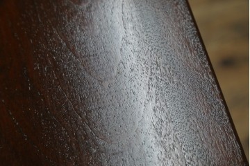 中古　美品　松本民芸家具　端正な箱型フォルムと深みのある色合いが魅力の四段チェスト　定価約16万円　(R-085786)