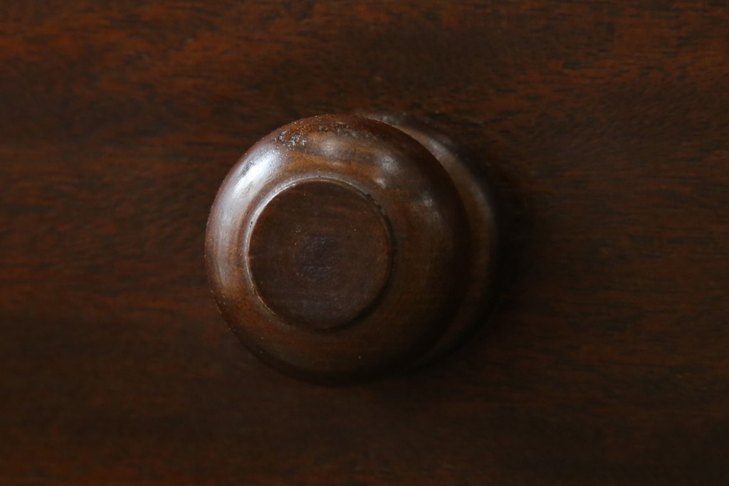 中古　美品　松本民芸家具　端正な箱型フォルムと深みのある色合いが魅力の四段チェスト　定価約16万円　(R-085786)